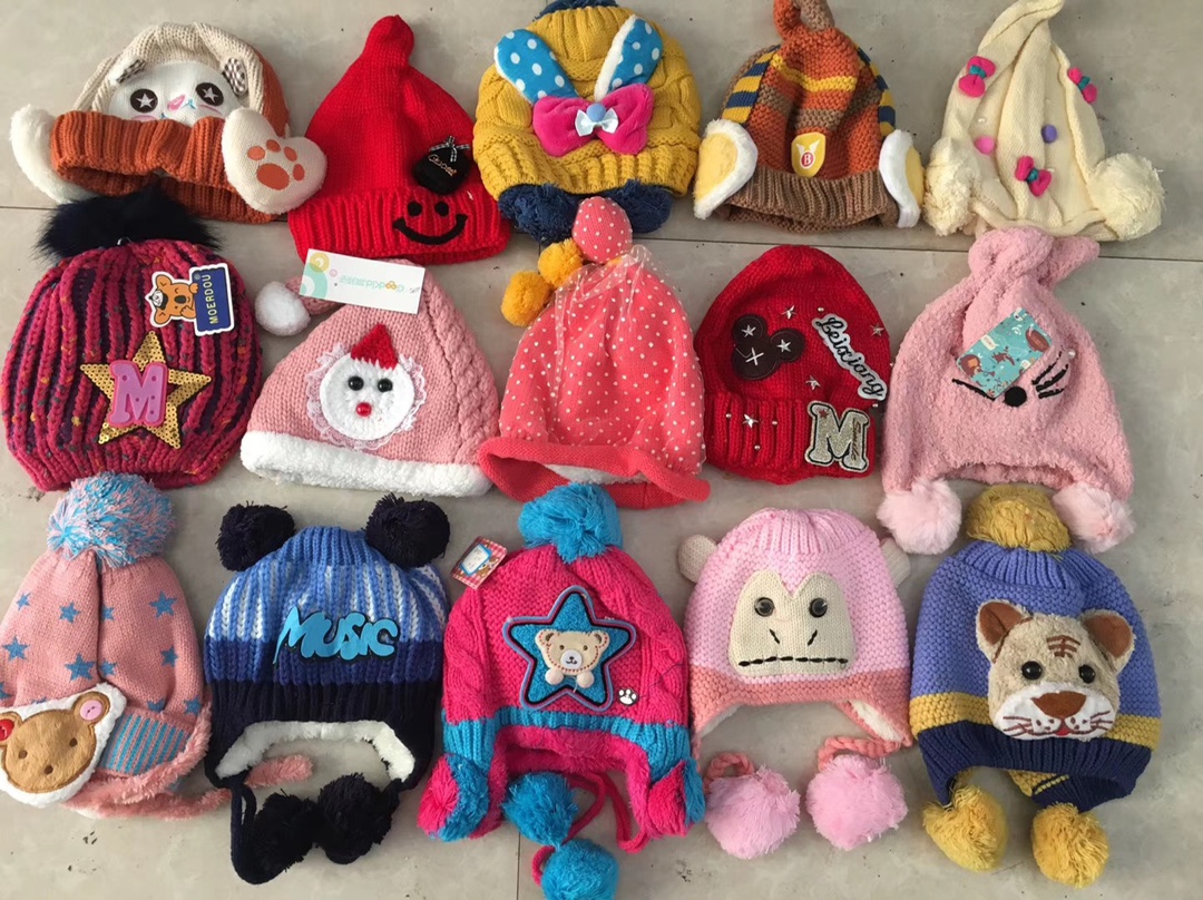 各类秋冬保暖帽子货源批发，保暖帽子源头工厂，儿童加绒毛线帽，女士保暖帽